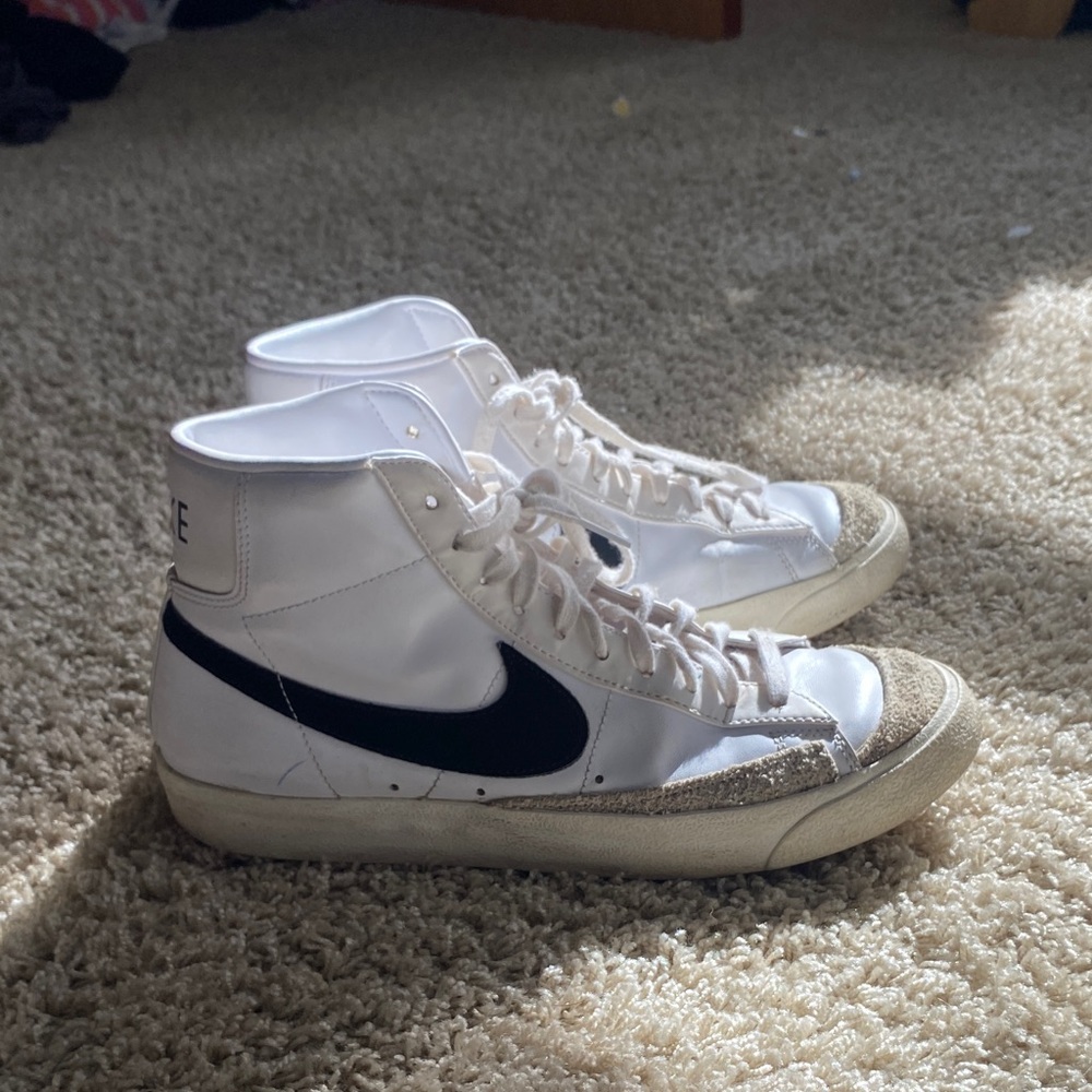 Men’s Nike Blazers - Picture 4 of 8